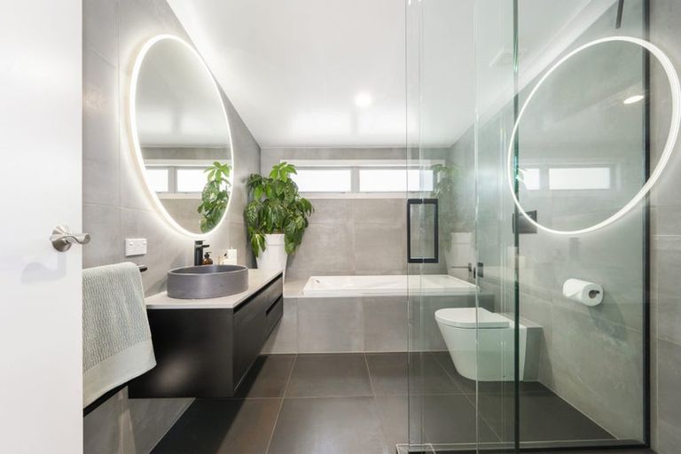 Photo of property in 94b Khandallah Road, Khandallah, Wellington, 6035