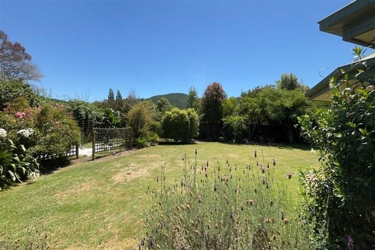 Photo of property in 17 Whiting Drive, Wakefield, 7025