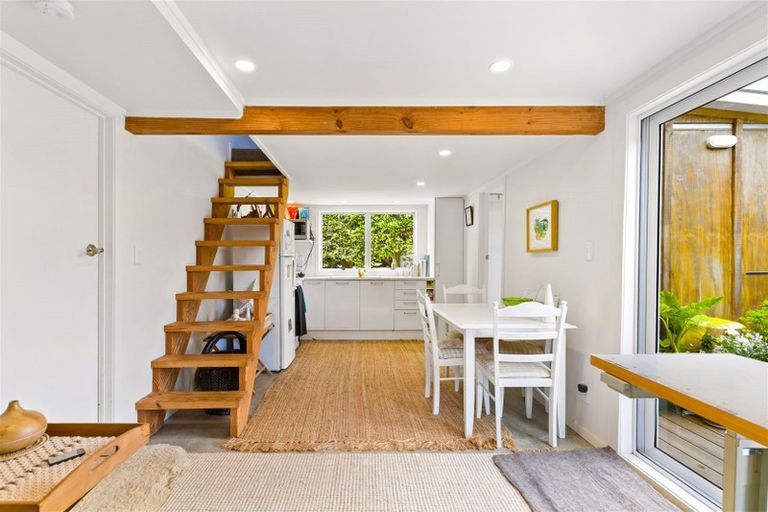 Photo of property in 45 Bethells Road, Waitakere, Henderson, 0782