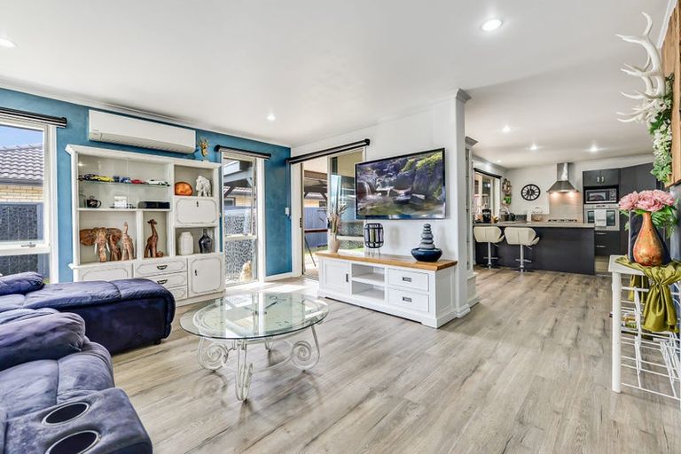 Photo of property in 11 Te Ironui Place, Huntington, Hamilton, 3210