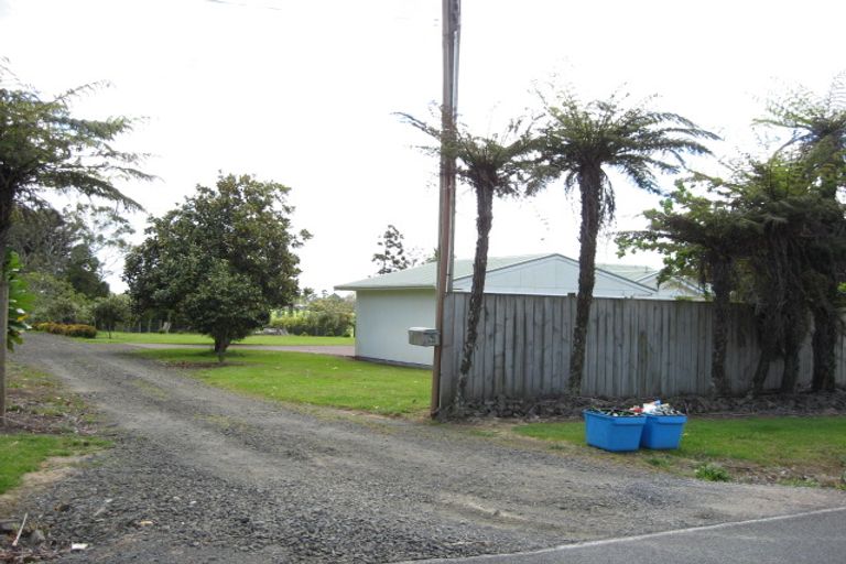 Photo of property in 74 Hanham Road, Kumeu, 0891