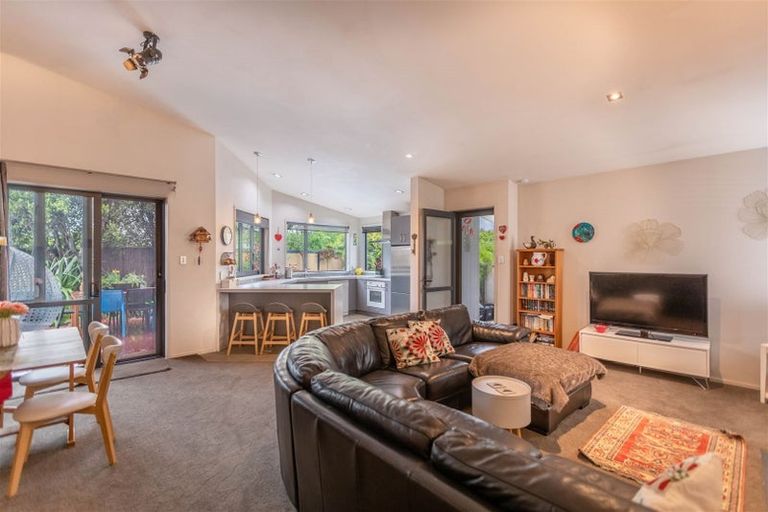 Photo of property in 6a Kauri Street, Taradale, Napier, 4112