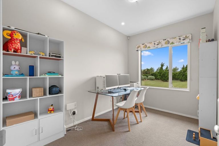 Photo of property in 3 Whitcombe Place, Darfield, 7571