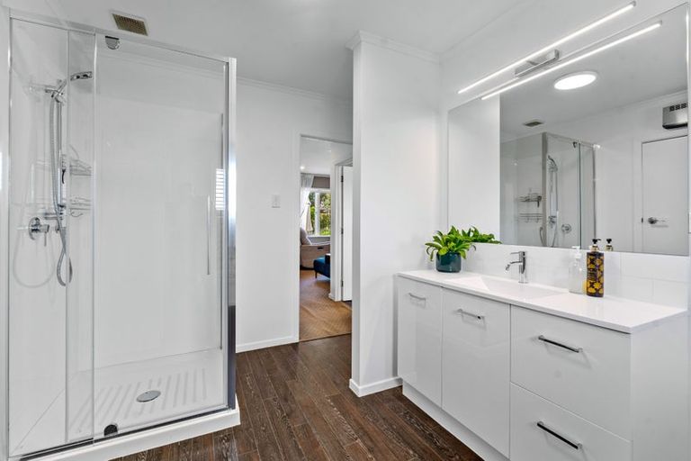 Photo of property in 44 Gulf View Road, Murrays Bay, Auckland, 0630