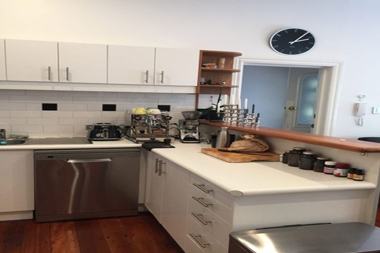 Photo of property in 323b Mount Eden Road, Mount Eden, Auckland, 1024