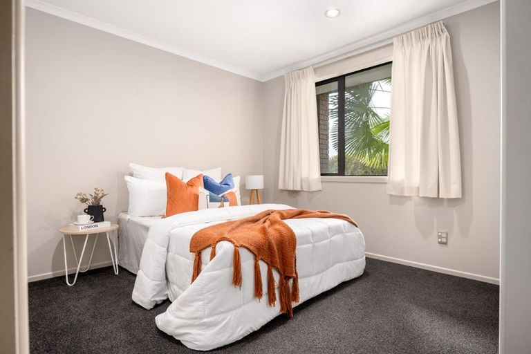 Photo of property in 102 Barrington Drive, Huntington, Hamilton, 3210