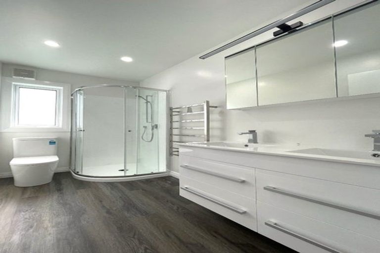 Photo of property in 70 The Parade, Island Bay, Wellington, 6023