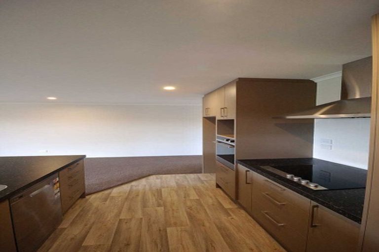 Photo of property in 12 Lambies Street, Marshland, Christchurch, 8083