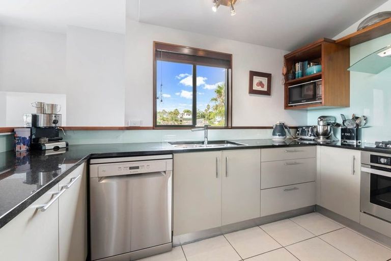 Photo of property in 51 Penguin Drive, Murrays Bay, Auckland, 0630