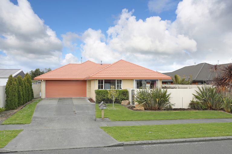 Photo of property in 5 Parnell Heights Drive, Kelvin Grove, Palmerston North, 4414