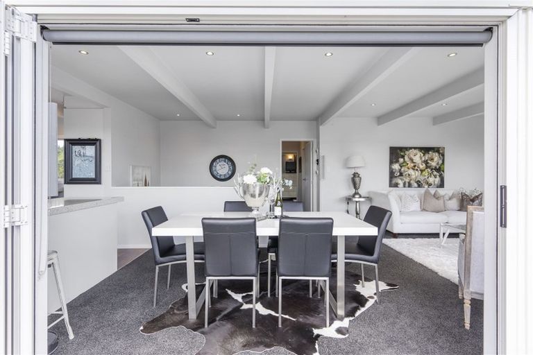 Photo of property in 13 Callender Place, Shelly Park, Auckland, 2014