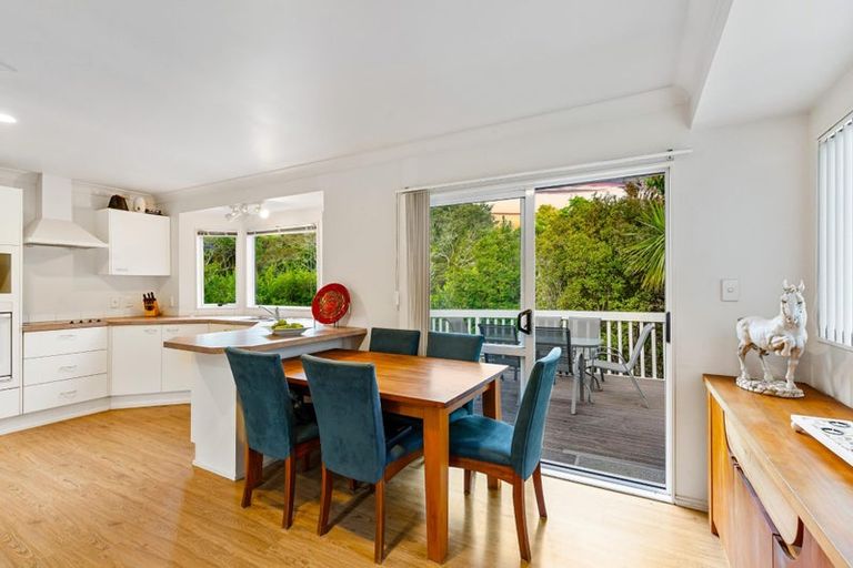 Photo of property in 24 Milan Drive, Glen Eden, Auckland, 0602
