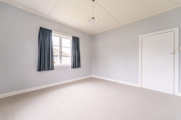 Photo of property in 43 Douglas Street, Highfield, Timaru, 7910