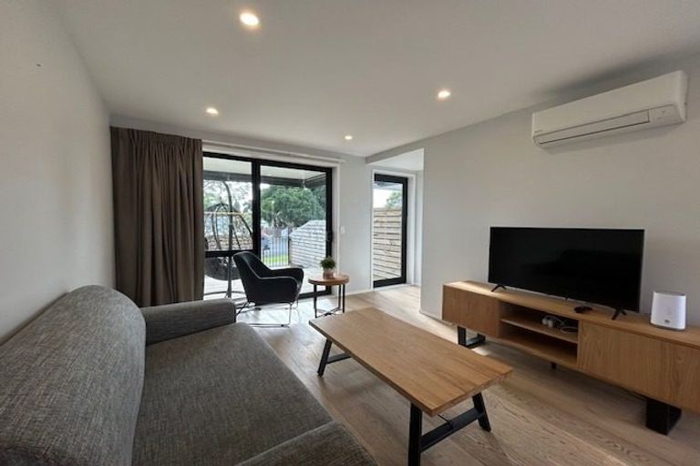 Photo of property in 1/10 Parson Lane, Papatoetoe, Auckland, 2025