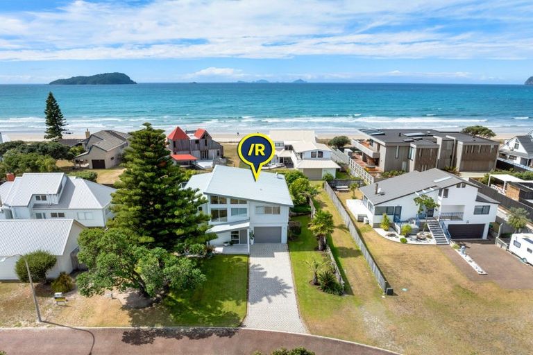 Photo of property in 28 Champion Place, Pauanui, Hikuai, 3579