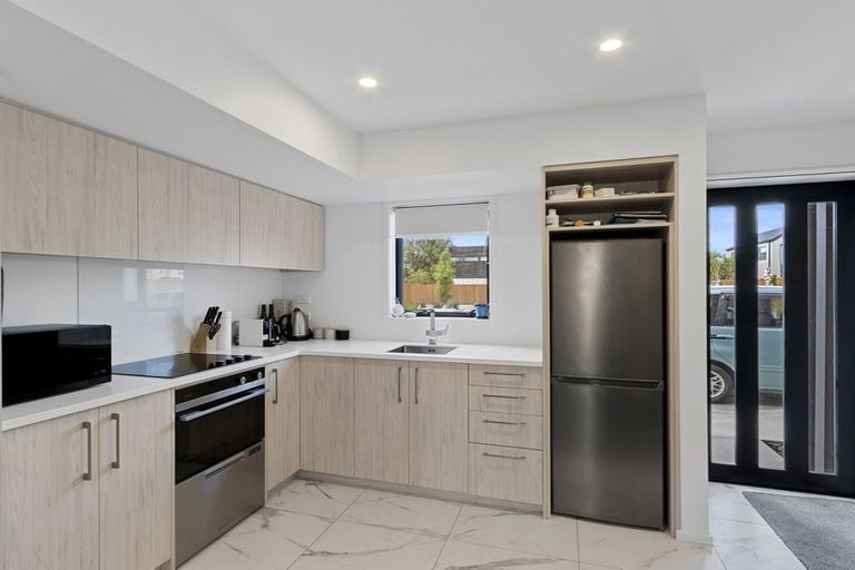 Photo of property in 11/12 Freyberg Avenue, Riccarton, Christchurch, 8011