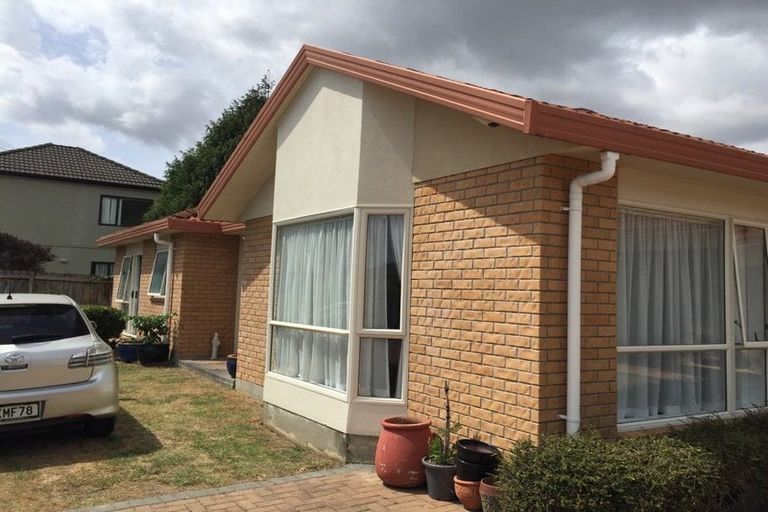 Photo of property in 34 Erne Crescent, East Tamaki, Auckland, 2016