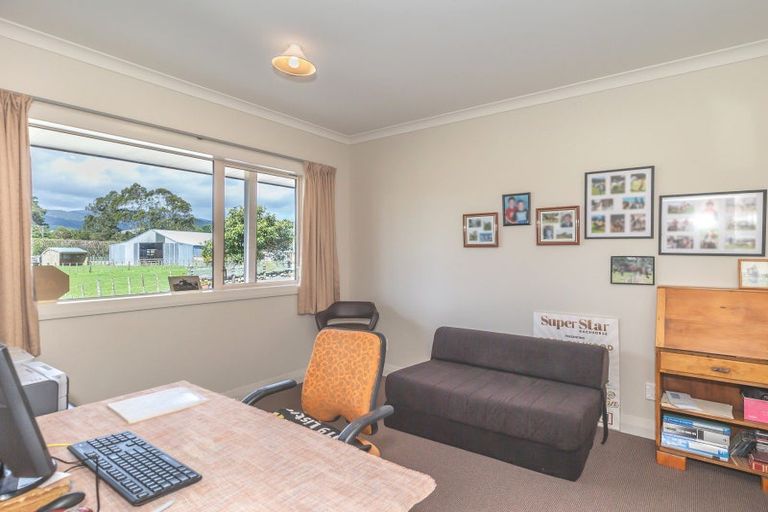 Photo of property in 514 Arapaepae Road South, Ohau, Levin, 5570
