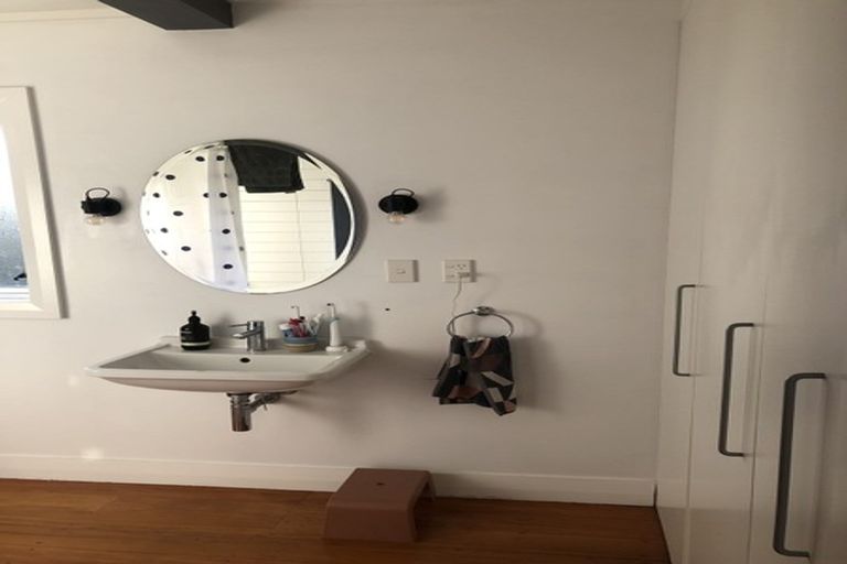 Photo of property in 9 Hazel Avenue, Mount Roskill, Auckland, 1041