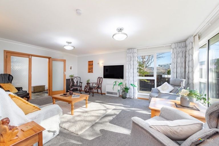Photo of property in 19 Chilton Grove, Hutt Central, Lower Hutt, 5010