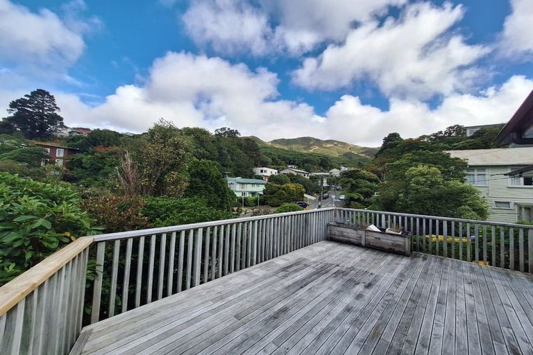 Photo of property in 52 Awarua Street, Ngaio, Wellington, 6035