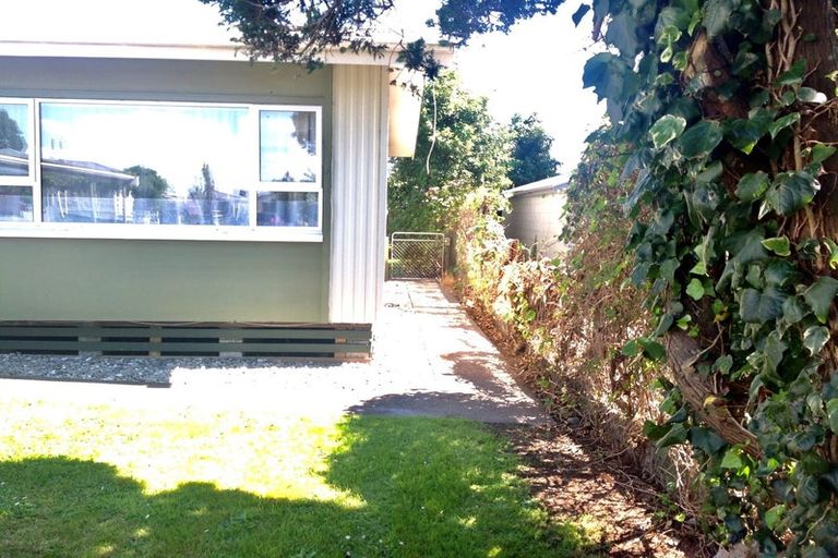 Photo of property in 9 Calgher Avenue, Waitara, 4320