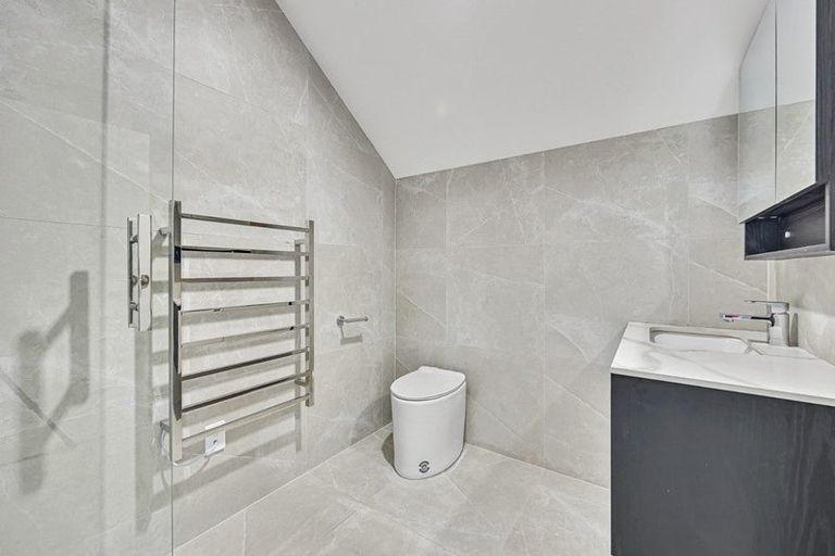 Photo of property in 7/163 Edmonton Road, Te Atatu South, Auckland, 0610