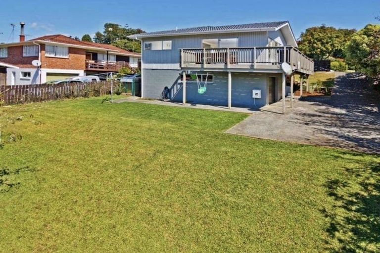 Photo of property in 45 Stapleford Crescent, Browns Bay, Auckland, 0630