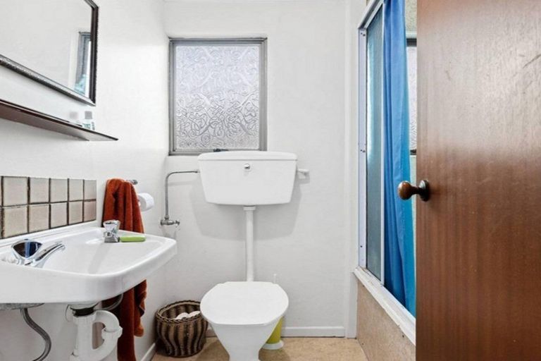 Photo of property in 156 Pages Road, Wainoni, Christchurch, 8061