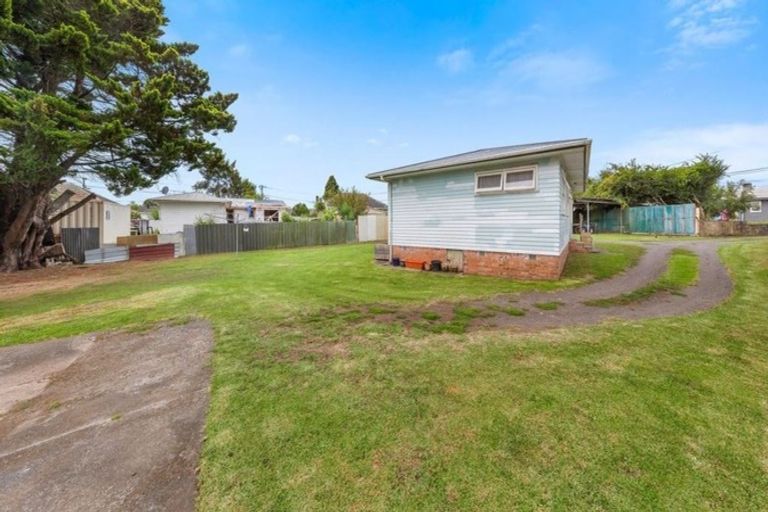 Photo of property in 5 Celia Place, Mangere East, Auckland, 2024