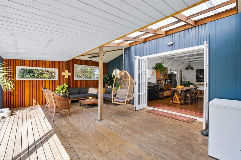 Photo of property in 6 Domain Road, Onerahi, Whangarei, 0110