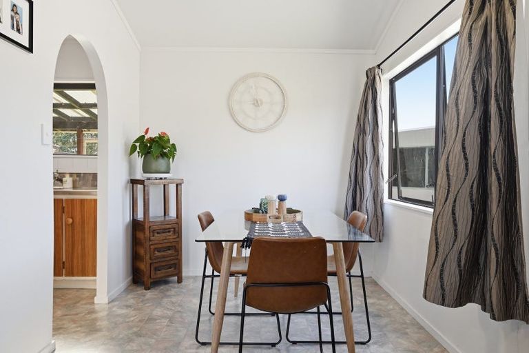 Photo of property in 5 Ngareta Road, Mourea, Rotorua, 3074