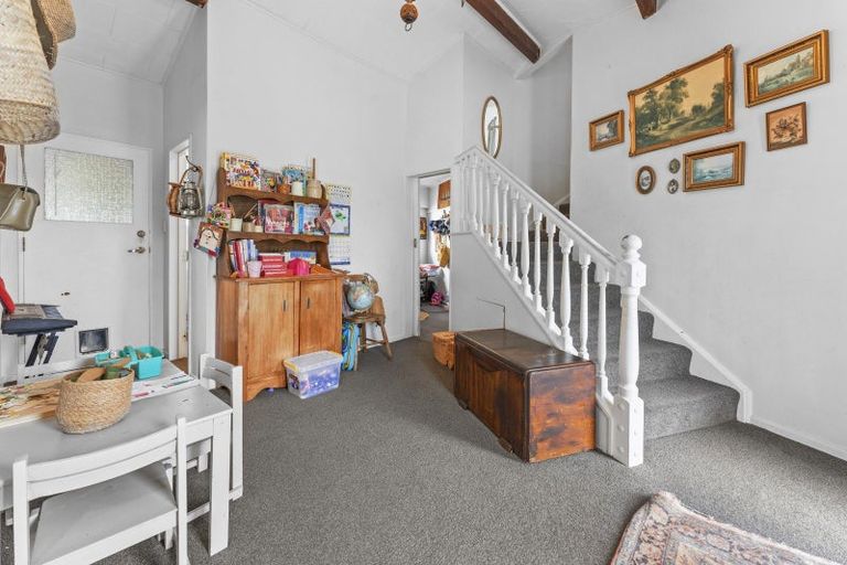 Photo of property in 1 Totara Place, Pahiatua, 4910