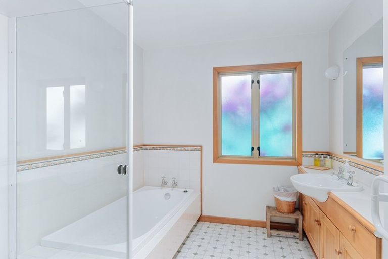 Photo of property in 56 Manuka Crescent, Wanaka, 9305