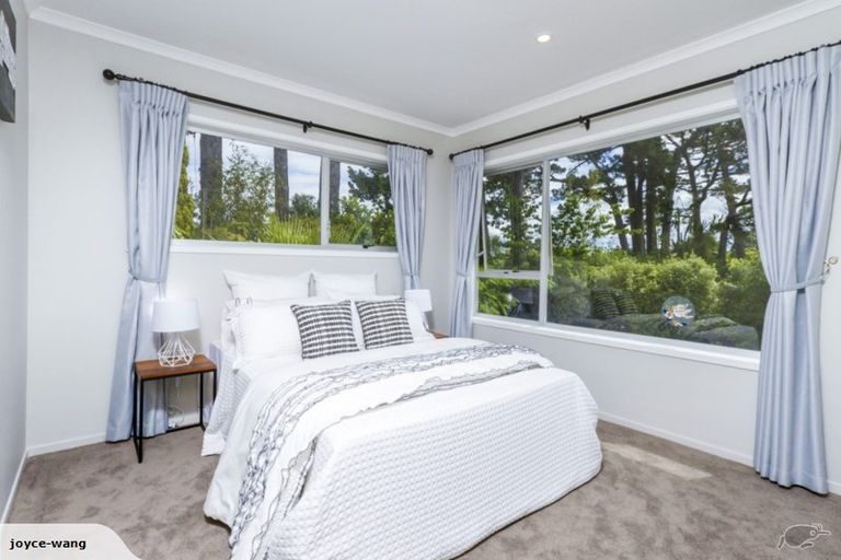 Photo of property in 271 East Coast Road, Mairangi Bay, Auckland, 0630