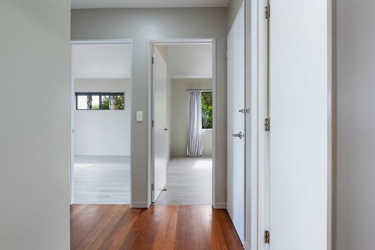 Photo of property in 9 Dudley Crescent, Cable Bay, 0420