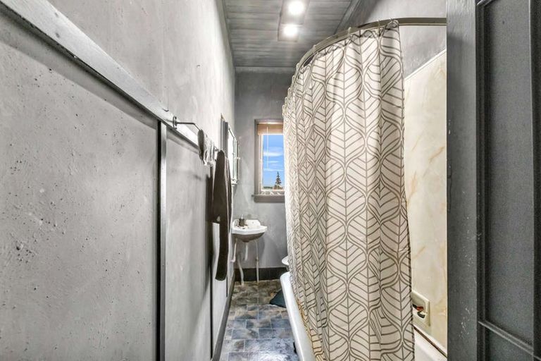 Photo of property in 17 Thistle Street, Gore, 9710