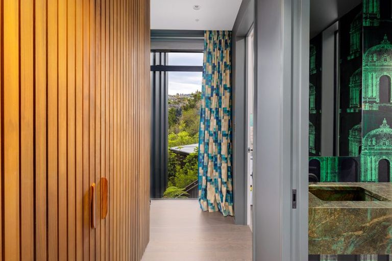 Photo of property in 37 Mount Pleasant Road, Mount Pleasant, Christchurch, 8081