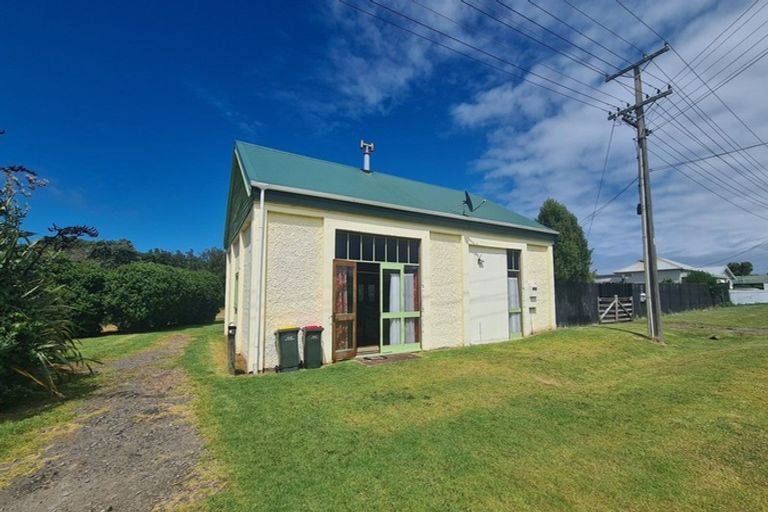 Photo of property in 48 Fox Street, Opunake, 4616