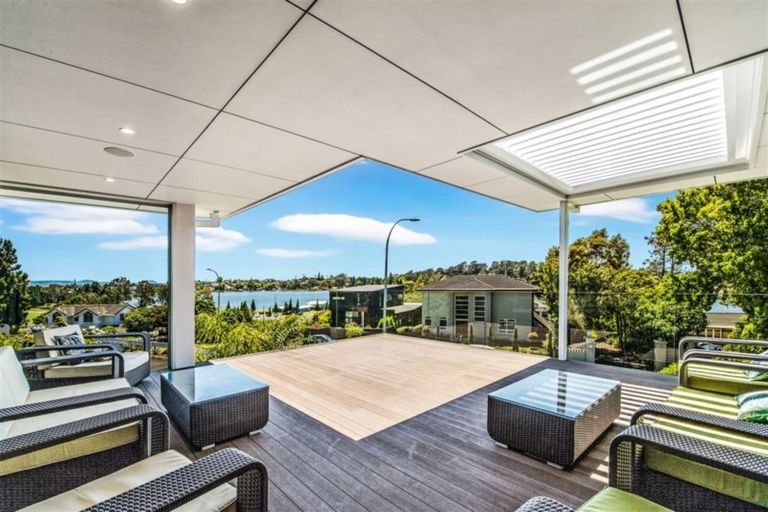 Photo of property in 133 Lake Crescent, Hamilton Lake, Hamilton, 3204