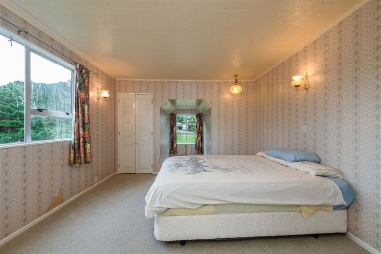 Photo of property in 95-97 Percy Dyett Drive, Karori, Wellington, 6012