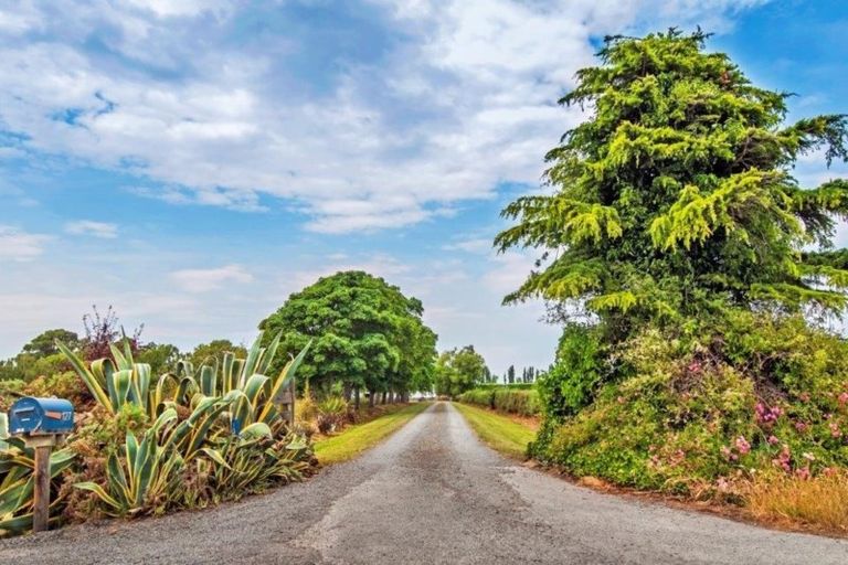 Photo of property in 127 Selwyn Lake Road, Leeston, 7683