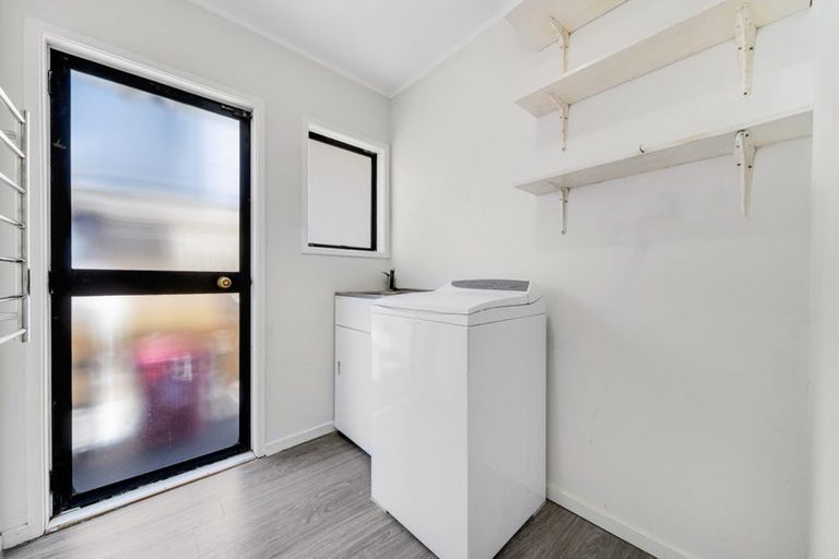 Photo of property in 36 Eugenia Rise, Totara Heights, Auckland, 2105