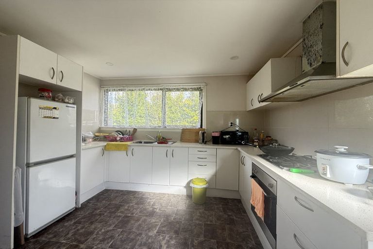 Photo of property in 1 Coletta Lane, Te Atatu South, Auckland, 0610