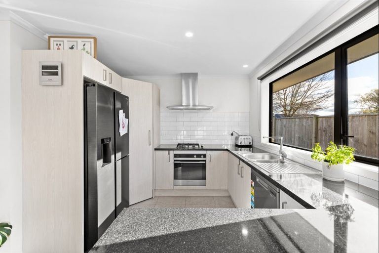 Photo of property in 9 Gibraltar Way, Fitzherbert, Palmerston North, 4410