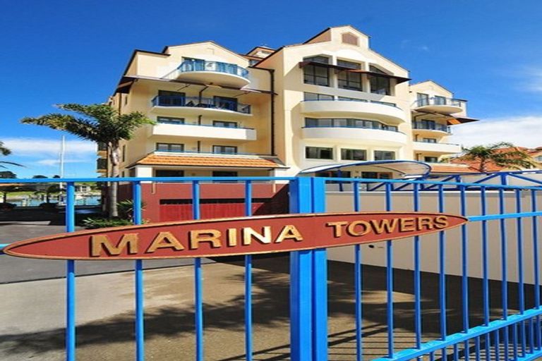 Photo of property in 76 Harbour Village Drive, Gulf Harbour, Whangaparaoa, 0930