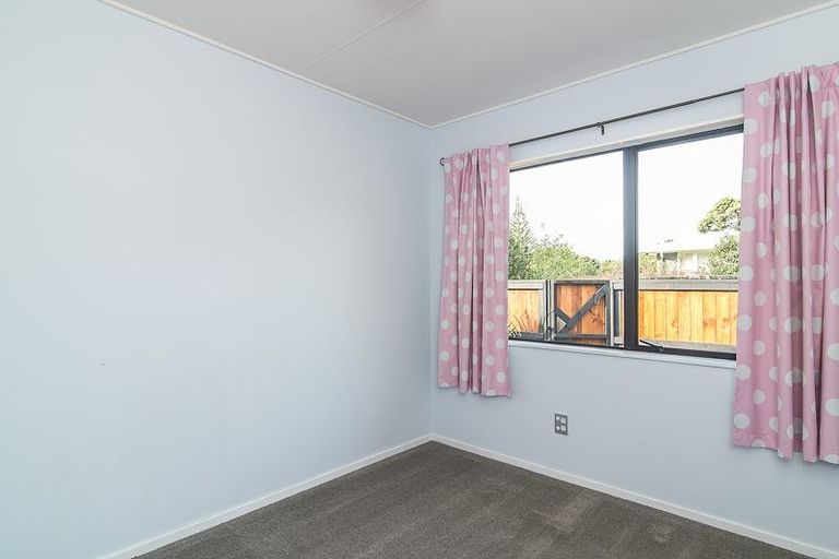 Photo of property in 6 Jane Street, Waikanae Beach, Waikanae, 5036