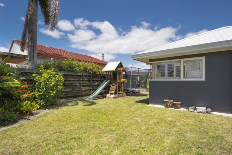 Photo of property in 36 Kane Road, Papamoa Beach, Papamoa, 3118