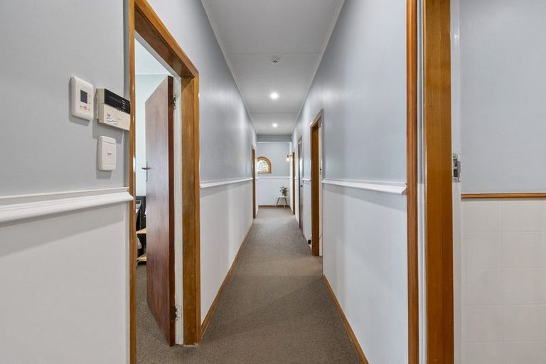 Photo of property in 298 Ruahine Street, Terrace End, Palmerston North, 4410