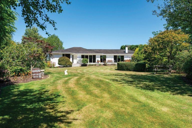 Photo of property in 227 School Road North, Mosgiel, 9092